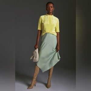 Short-Sleeve Yellow Mock Neck Top - Women's